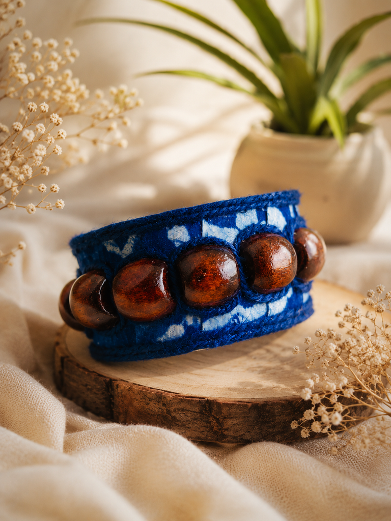 INDIGO HANDCUFF