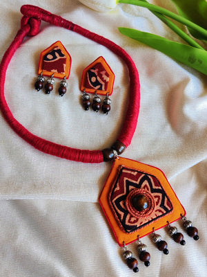 YELLOW  AND RED PANCHAKONI NECKLACE
