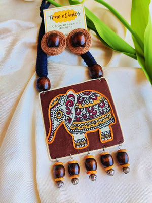 BROWN ELEPHANT NECKLACE