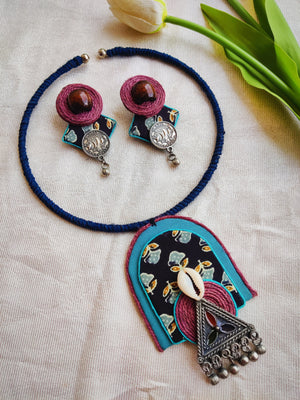 PURPLE BLUE HASLI NECKLACE