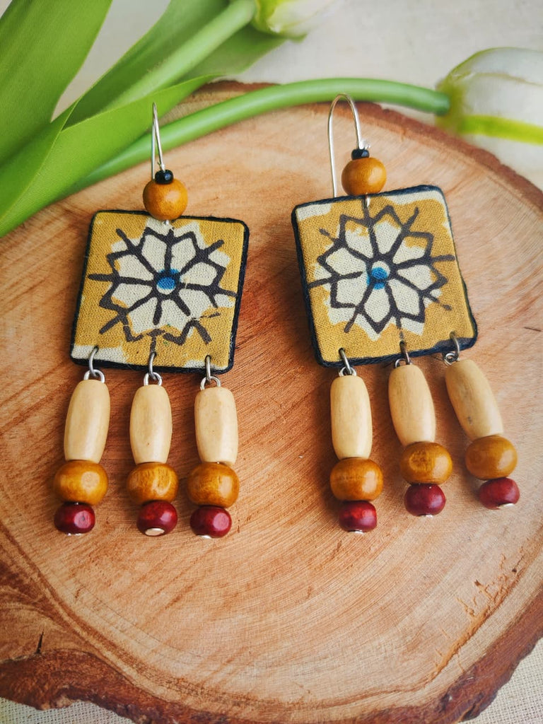MUSTARD BEADED EARRING