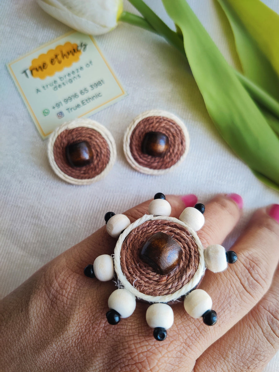 BROWN JUTE RING