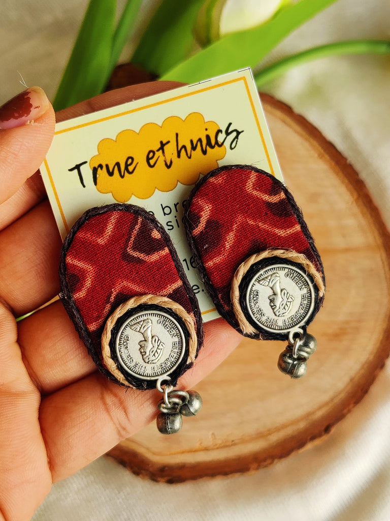 RED CAPSULE EARRING