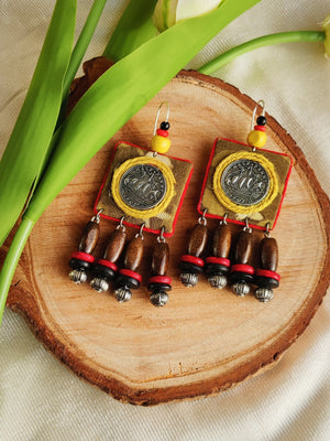 GREEN STATEMENT EARRING