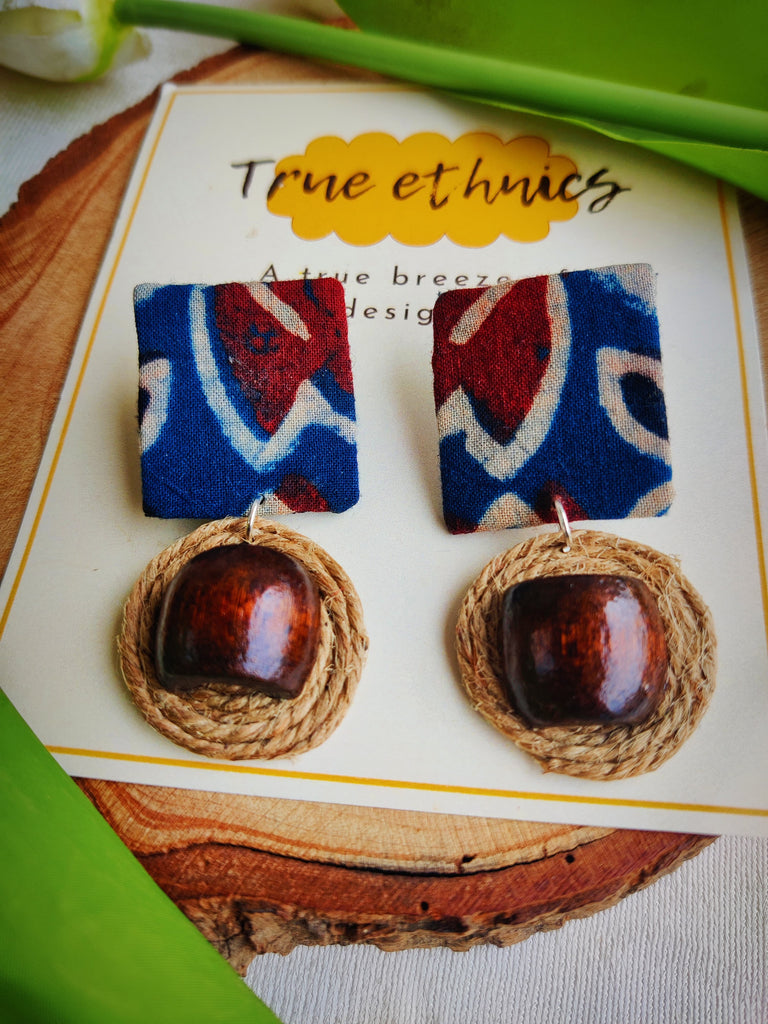 JUTE EARRING BLUE