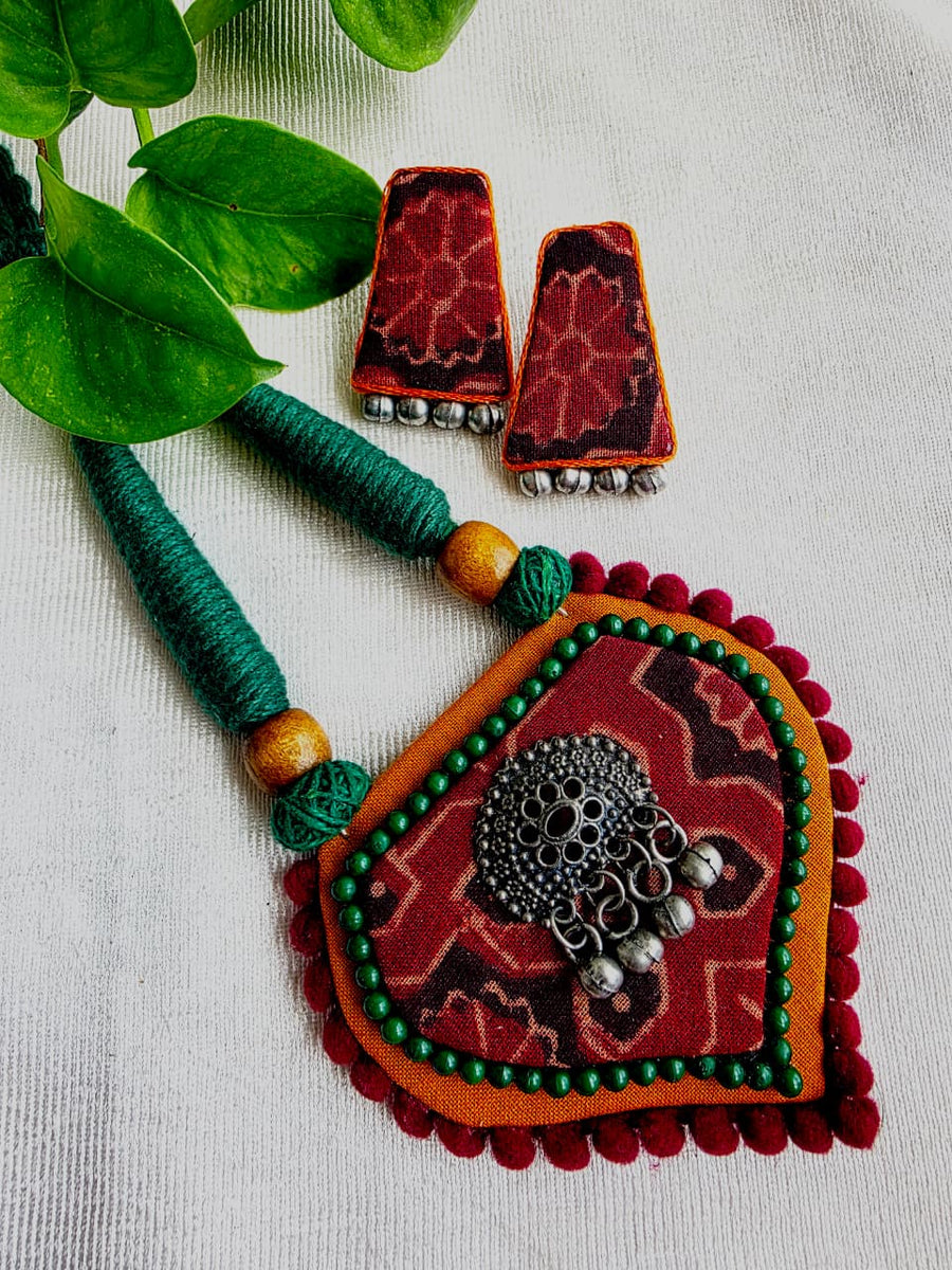 RED PARNA NECKLACE SET