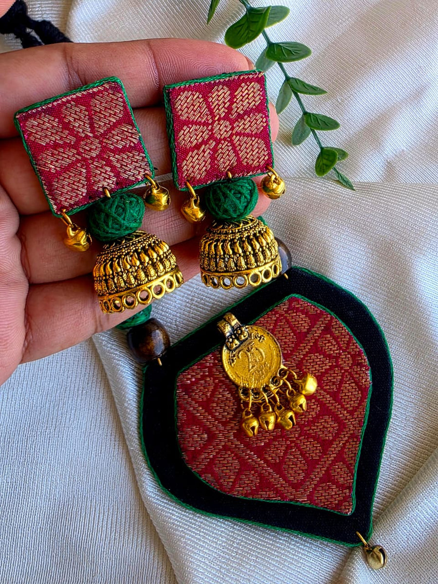 RED AND GREEN PARNA ZARI NECKLACE