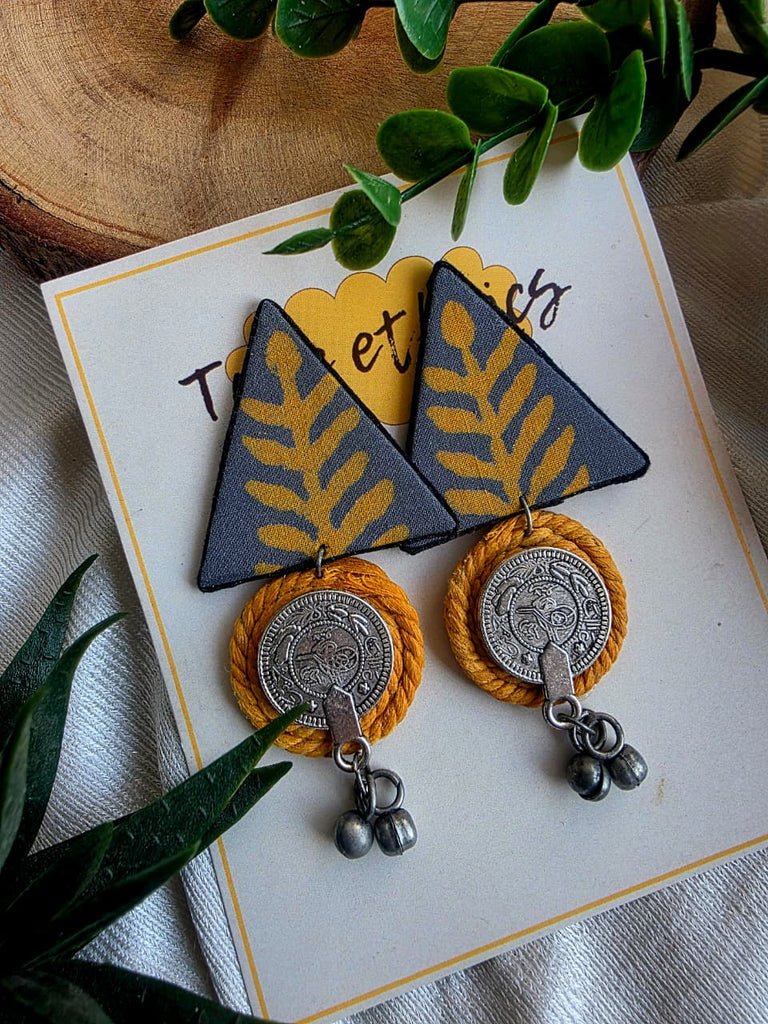 YELLOW TRIKON EARRINGS