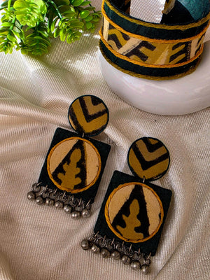 combo set in GREEN  HANDCUFF