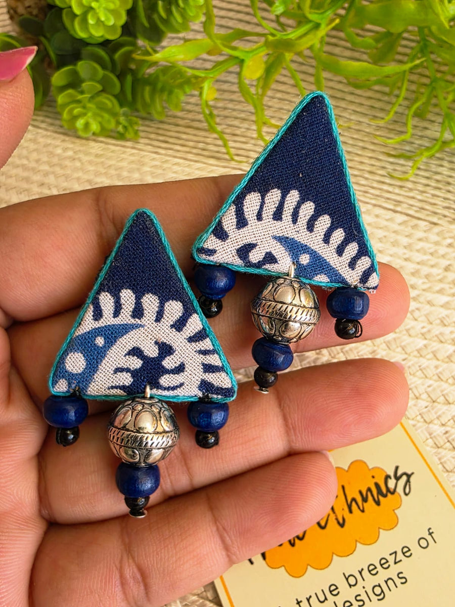 BLUE SMALL STUD