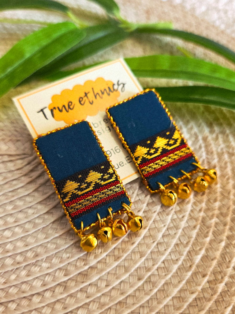 BLUE TRADITIONAL STUD