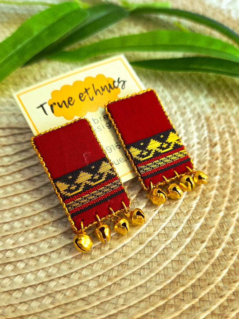 RED TRADITIONAL STUD