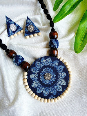 INDIGO CHANDRAKALA NECKLACE