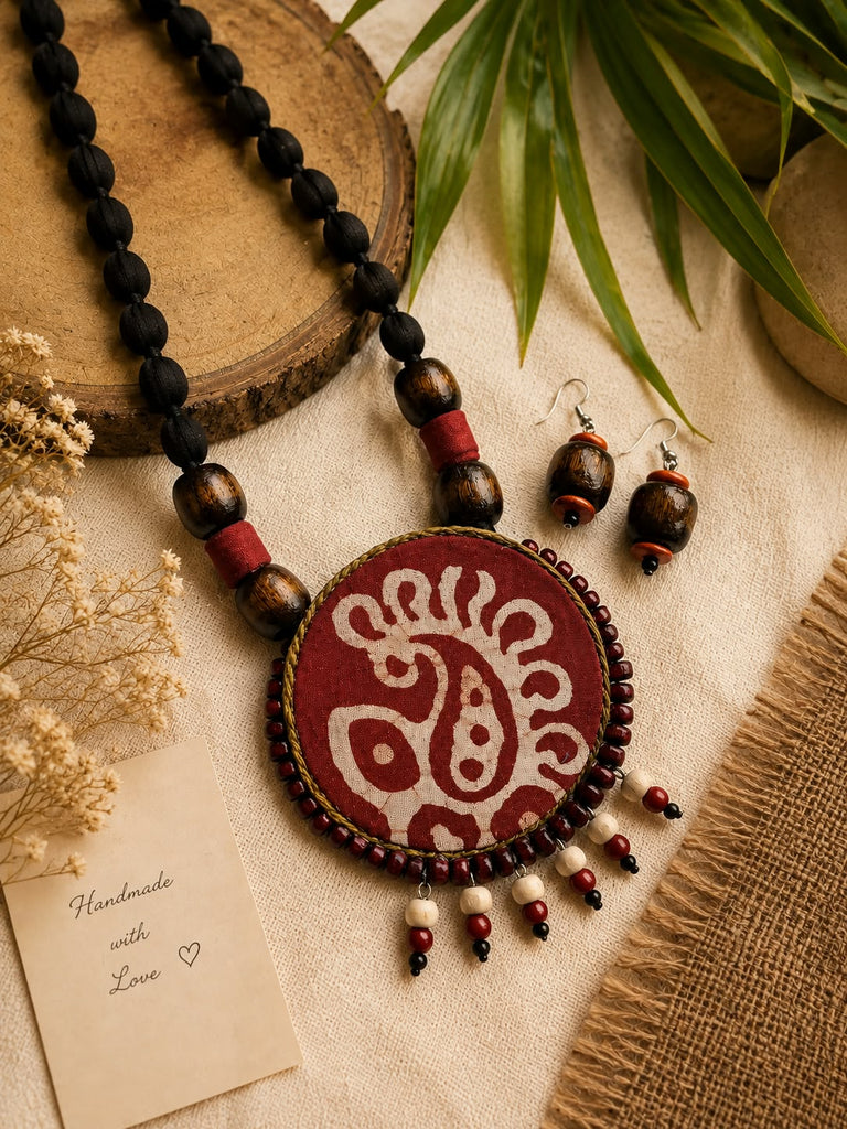 BRICK RED CHANDRAKALA NECKLACE